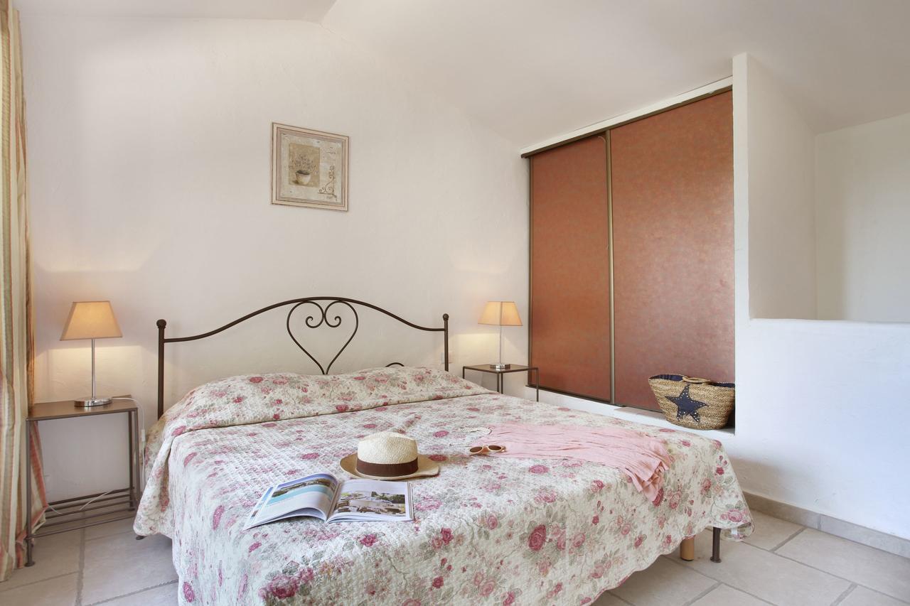 Residence Odalys La Bastide Des Chenes Gordes Ngoại thất bức ảnh