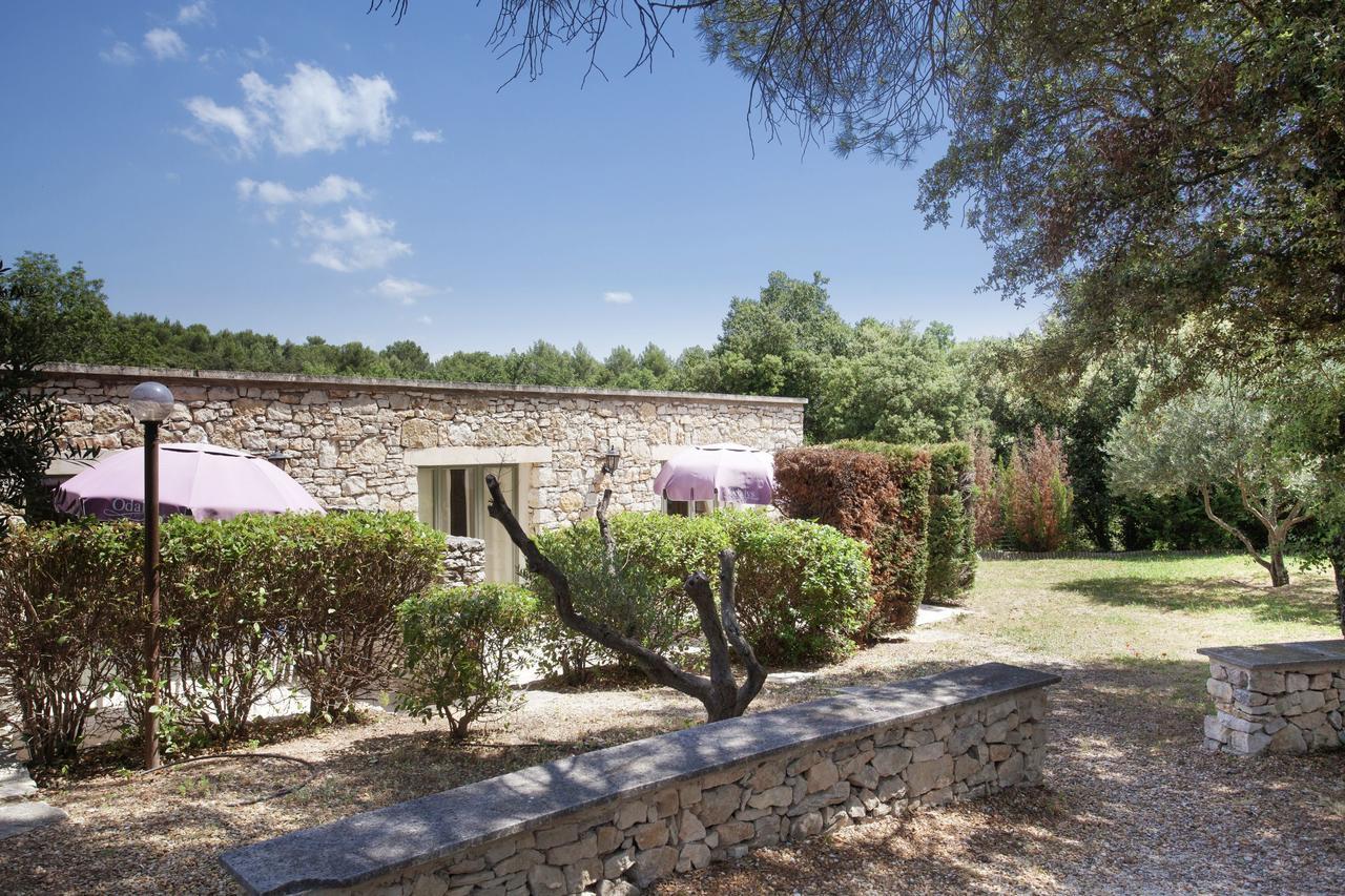 Residence Odalys La Bastide Des Chenes Gordes Ngoại thất bức ảnh